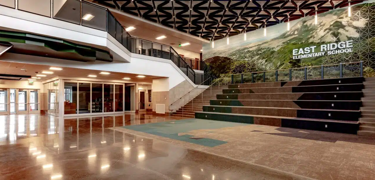 East Ridge E.S., Entrance