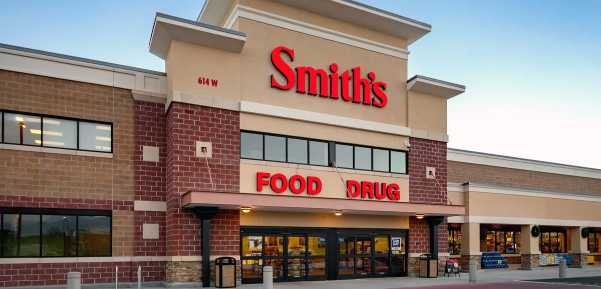 Smith's Food (Wood's Cross) - Exterior 1