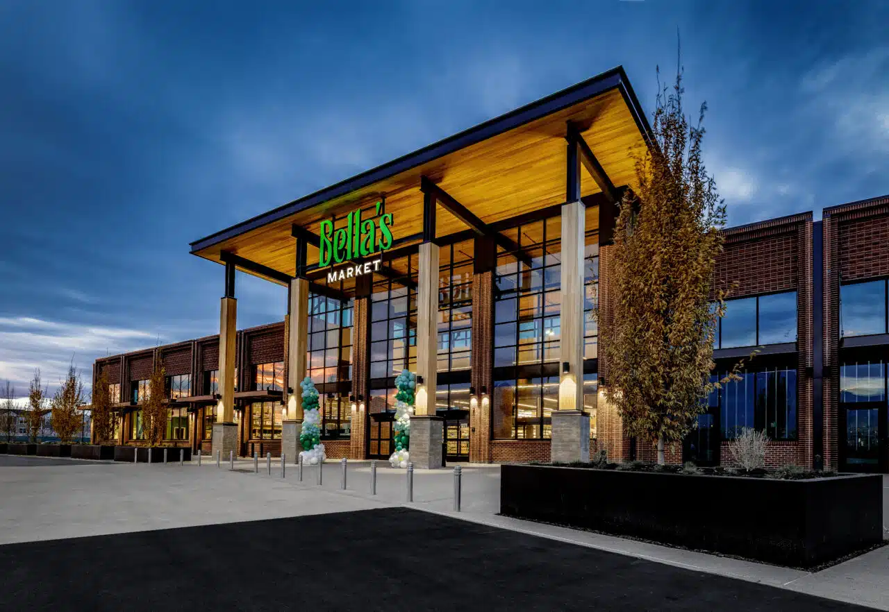 Bella's Market main entrance